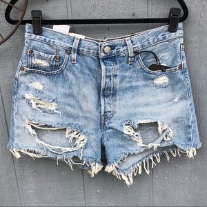 NWT- LEVIS 501 DENIM SHORT